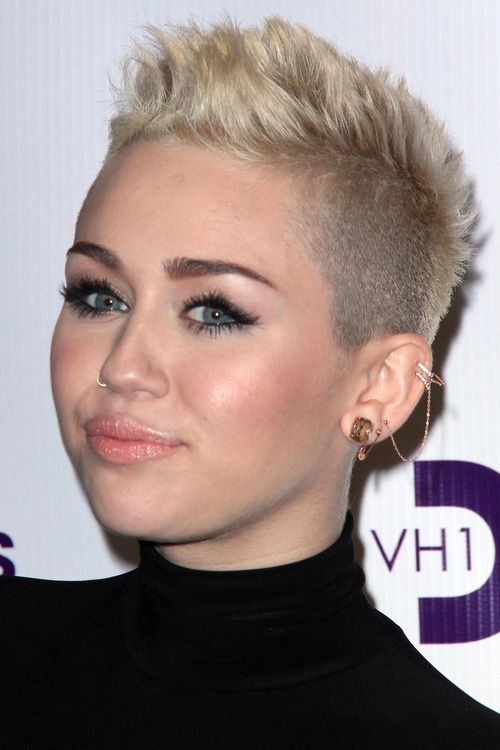 Idées Coupe Cheveux Pour Femme 2017 2018 Miley Cyrus Haircuts And