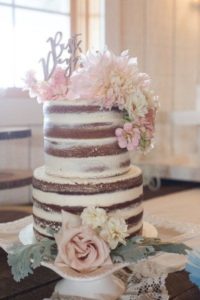 Pi Ce Mont E Rustic Wedding Cake Idea Semi Naked Wedding Cake Two Tier Barely