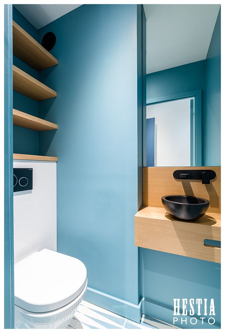 Idée décoration Salle de bain - Aménagement toilettes : WC suspendu