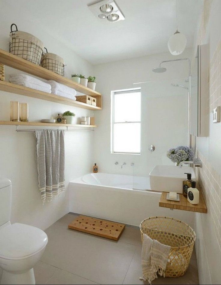 Idée décoration Salle de bain - bois petite salle de bain moderne